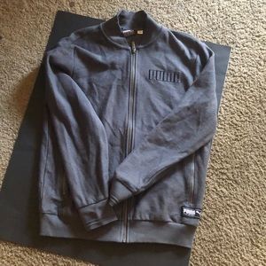 Pumas jacket